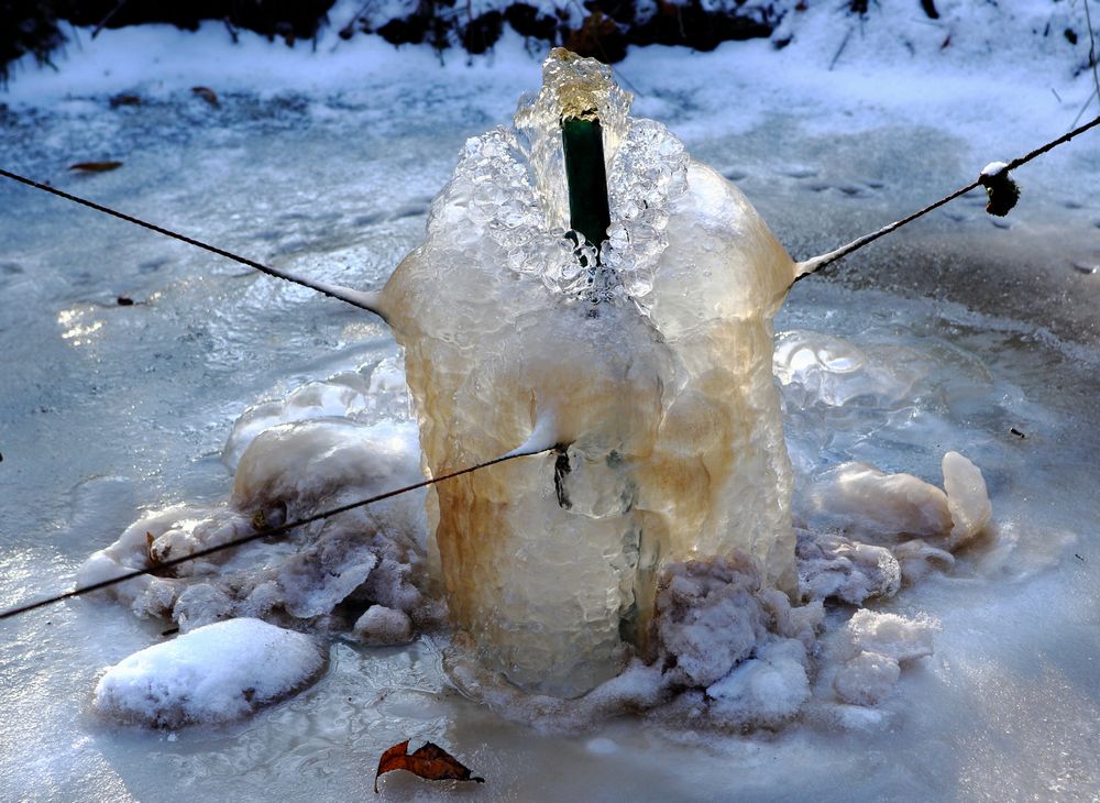 n_221216frostspringbrunnen1.jpg