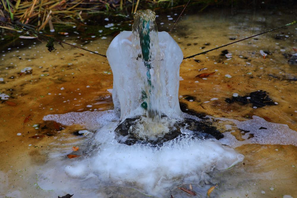 n_221222frostspringbrunnen6.jpg
